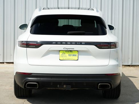 Used 2022 Porsche Cayenne image 55