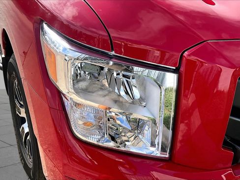 Certified 2024 Nissan Titan SV w/ Accessory Utility Package AWD/4WD image 26