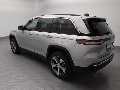 Used 2023 Jeep Grand Cherokee 4WD 4xe w/ Luxury Tech Group II image 3