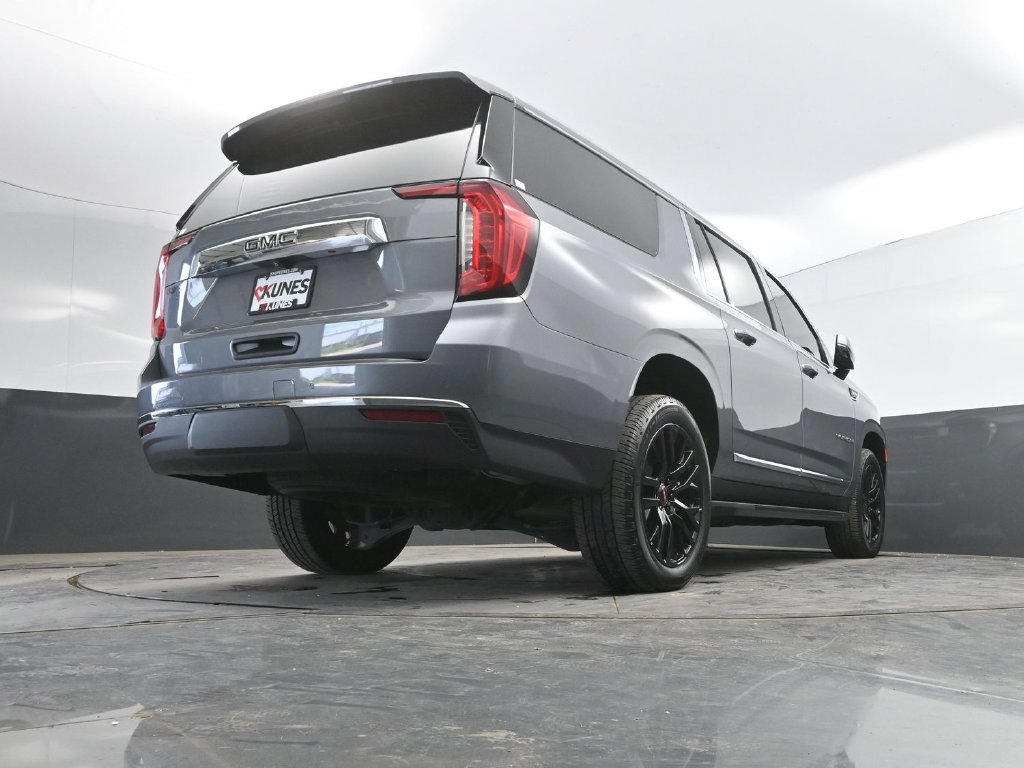 Used 2022 GMC Yukon XL SLT w/ SLT Premium Package AWD/4WD image 40