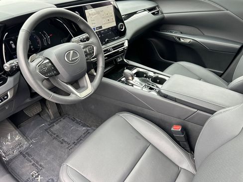 Used 2024 Lexus RX 350 FWD w/ Technology Package image 4