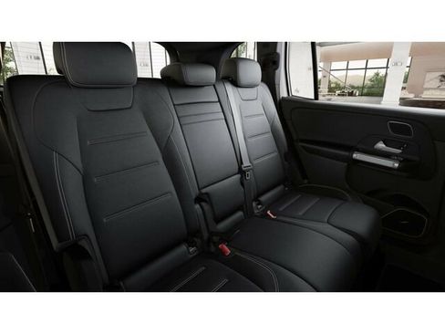 New 2026 Mercedes-Benz GLB 35 AMG 4MATIC image 6