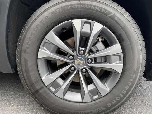 Used 2026 Chevrolet Equinox LT w/ Convenience Package II FWD image 13