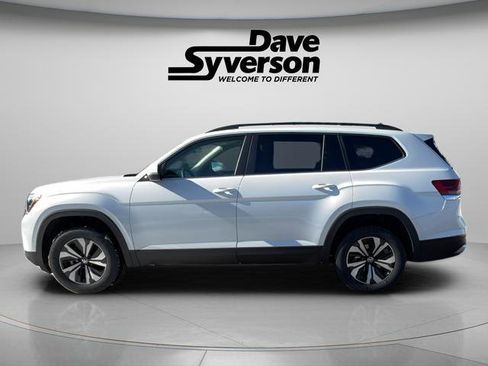 New 2026 Volkswagen Atlas SE image 2