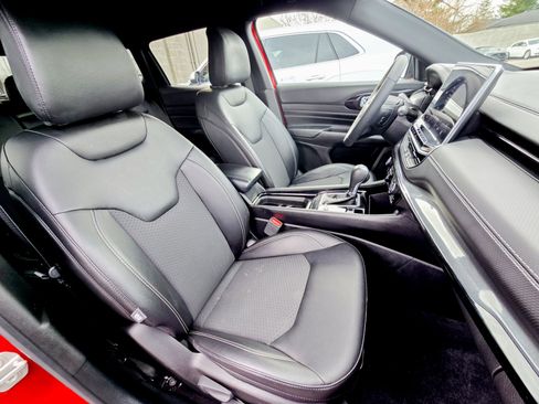 Used 2024 Jeep Compass Latitude w/ Sun and Sound Group image 28