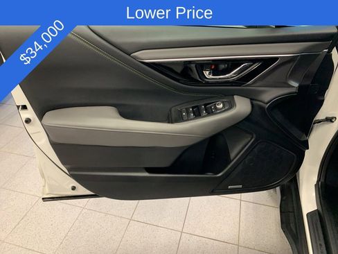 Certified 2025 Subaru Outback Onyx Edition image 3