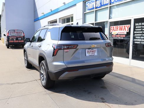 New 2027 Chevrolet Equinox LT w/ Convenience Package II AWD/4WD image 8