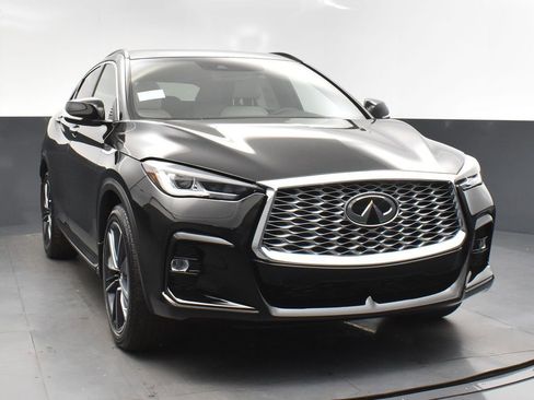 Certified 2025 INFINITI QX55 Luxe w/ Cargo Package AWD/4WD image 9