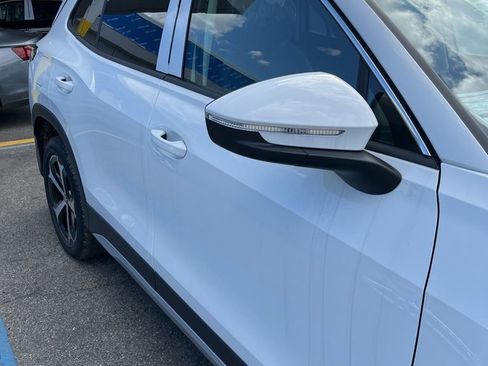 New 2026 Volkswagen Tiguan SE image 5