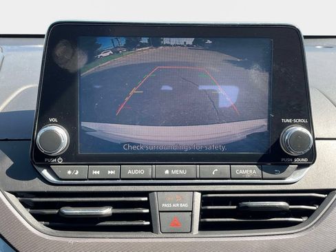 Used 2024 Nissan Altima 2.5 SR FWD image 27