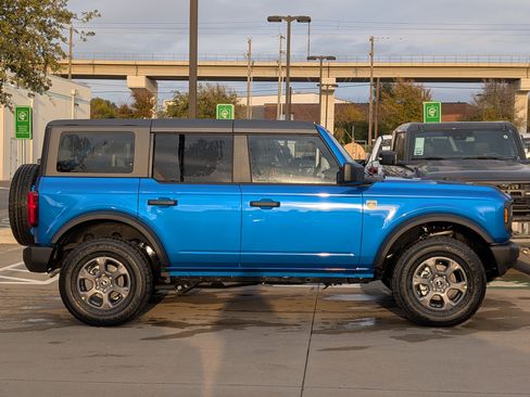 New 2025 Ford Bronco Big Bend image 3