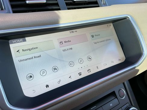 Used 2018 Land Rover Range Rover Evoque image 25