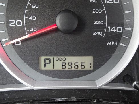 Used 2011 Subaru Impreza Outback Sport AWD/4WD image 19