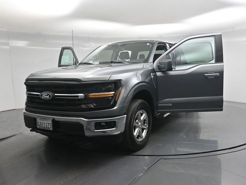 Certified 2025 Ford F150 XLT w/ Equipment Group 301A Standard image 32