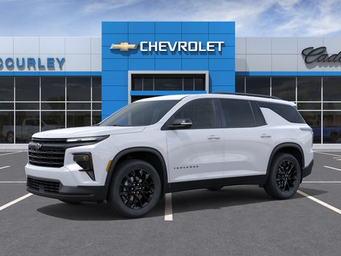 New 2026 Chevrolet Traverse LT w/ Midnight/Sport Edition AWD/4WD image 2