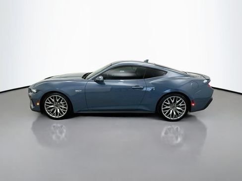 Used 2025 Ford Mustang GT Premium RWD image 4