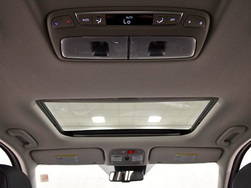 Certified 2025 Kia Telluride EX AWD/4WD image 17