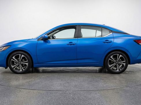 Used 2025 Nissan Sentra SV image 5