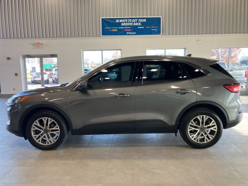 Certified 2022 Ford Escape SEL image 8