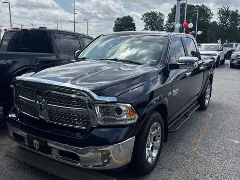 Used 2017 RAM 1500 Laramie w/ Convenience Group AWD/4WD image 2