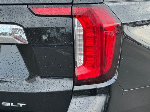 Used 2023 GMC Yukon SLT image 34