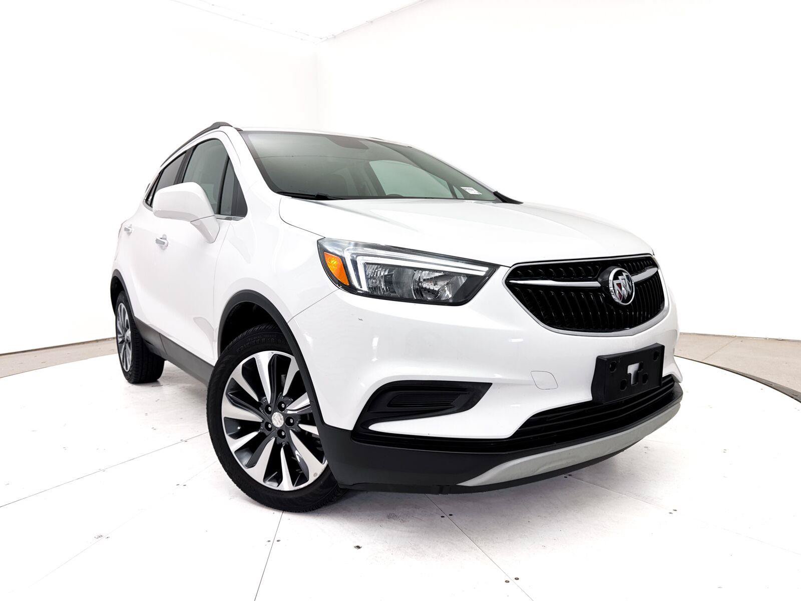 Used 2022 Buick Encore Preferred w/ Safety Package FWD image 1
