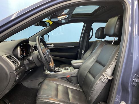 Certified 2020 Jeep Grand Cherokee Limited image 9