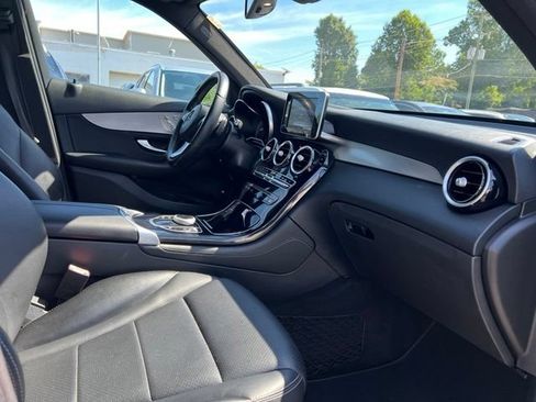 Used 2017 Mercedes-Benz GLC 300 4MATIC w/ Premium 1 Package image 20