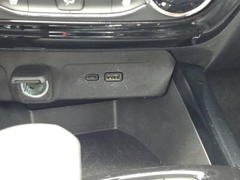 Used 2024 Chevrolet Trax ACTIV FWD image 32