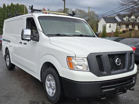 Used 2015 Nissan NV 2500 SV w/ Side & Curtain Airbag Package image 3