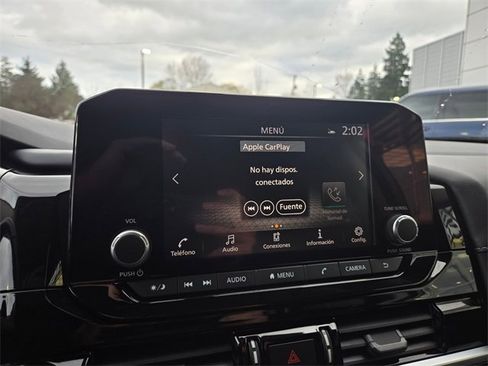 Used 2022 Nissan Pathfinder SV image 27