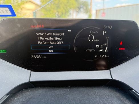 Used 2024 Toyota Prius XLE FWD image 20