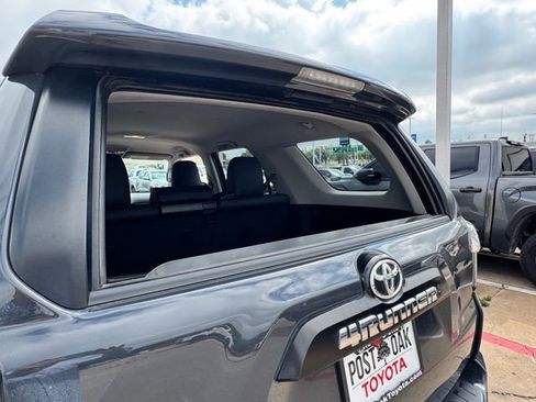 Used 2024 Toyota 4Runner TRD Off-Road Premium image 13