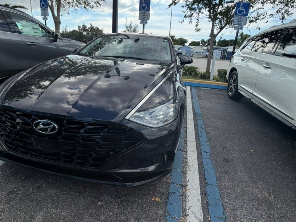 Used 2023 Hyundai Sonata SEL FWD image 1