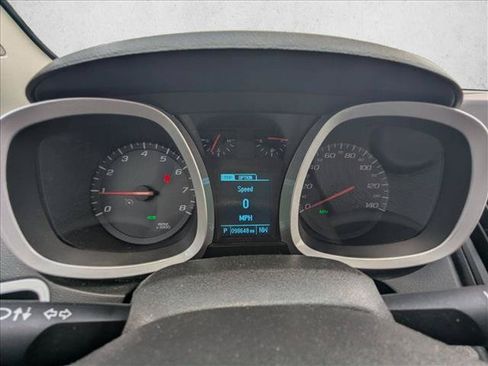 Used 2017 Chevrolet Equinox LT w/ Convenience Package FWD image 7