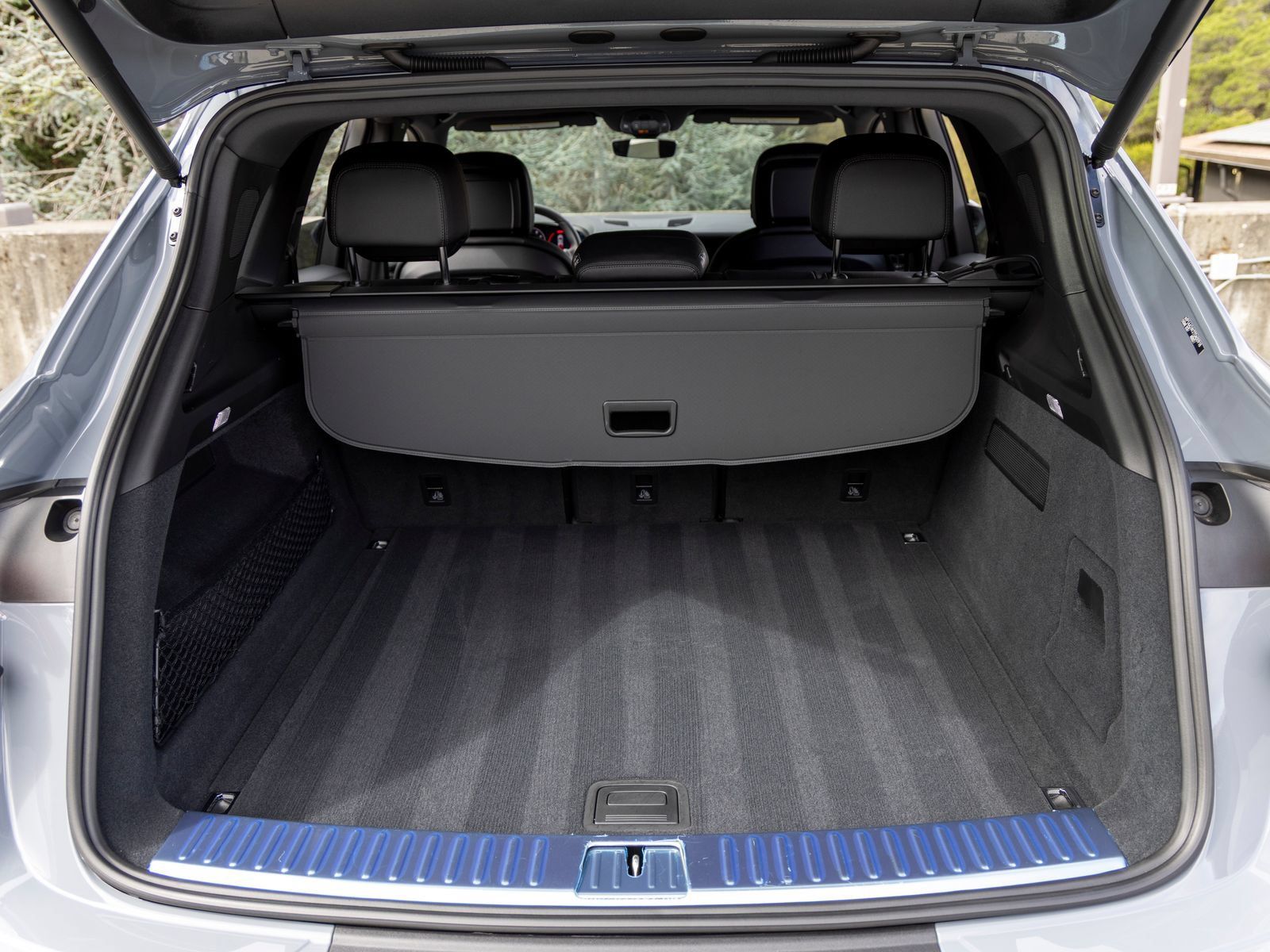 Certified 2026 Porsche Cayenne AWD/4WD image 53