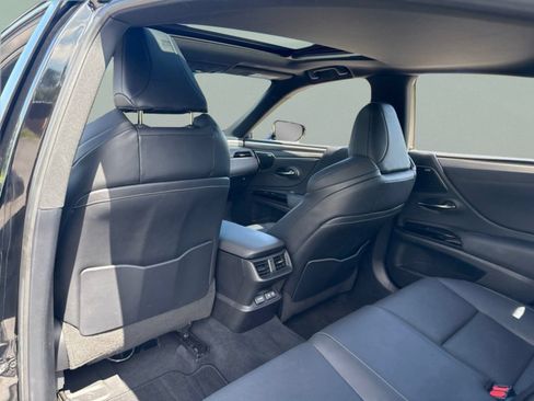 Used 2022 Lexus ES 350 F Sport w/ Accessory Package 2 FWD image 22