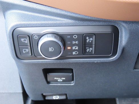 Used 2024 Ford Bronco Outer Banks AWD/4WD image 23
