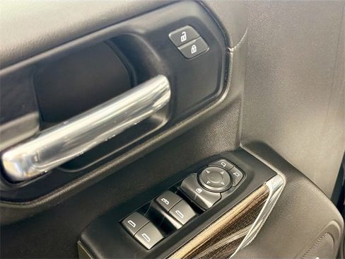 Used 2019 Chevrolet Silverado 1500 LT Trail Boss image 16