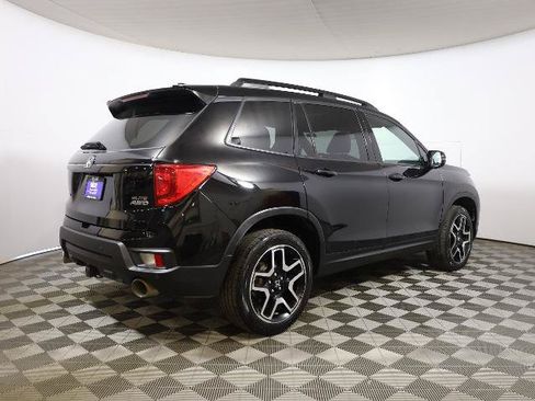 Used 2023 Honda Passport Elite image 5