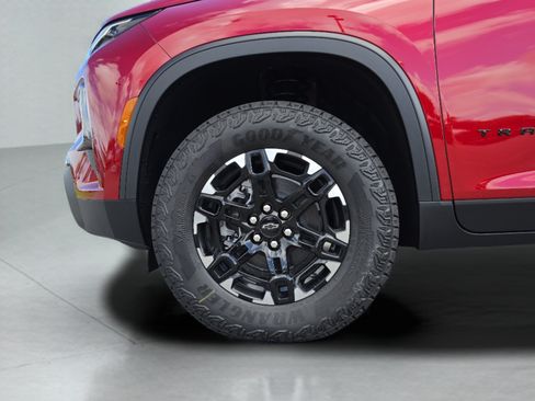New 2027 Chevrolet Traverse Z71 w/ Enhanced Driving Package AWD/4WD image 42