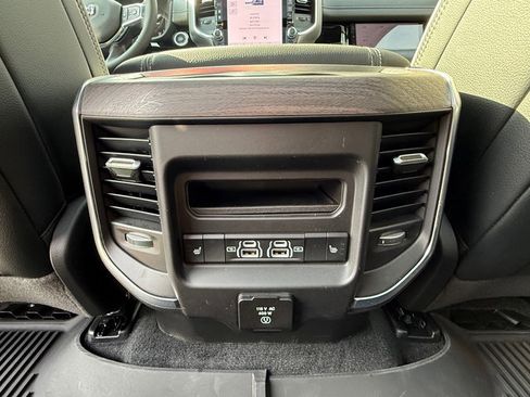 Used 2025 RAM 1500 Laramie image 18