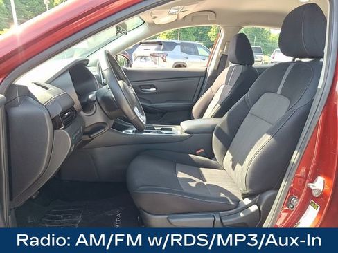 Used 2021 Nissan Sentra SV FWD image 2