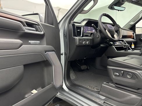 New 2026 GMC Sierra 1500 Denali AWD/4WD image 18