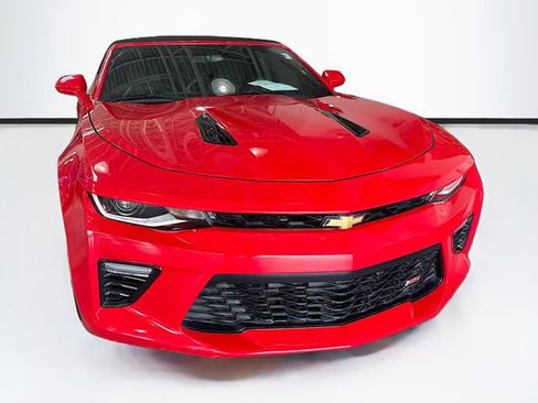 Used 2017 Chevrolet Camaro SS RWD image 3