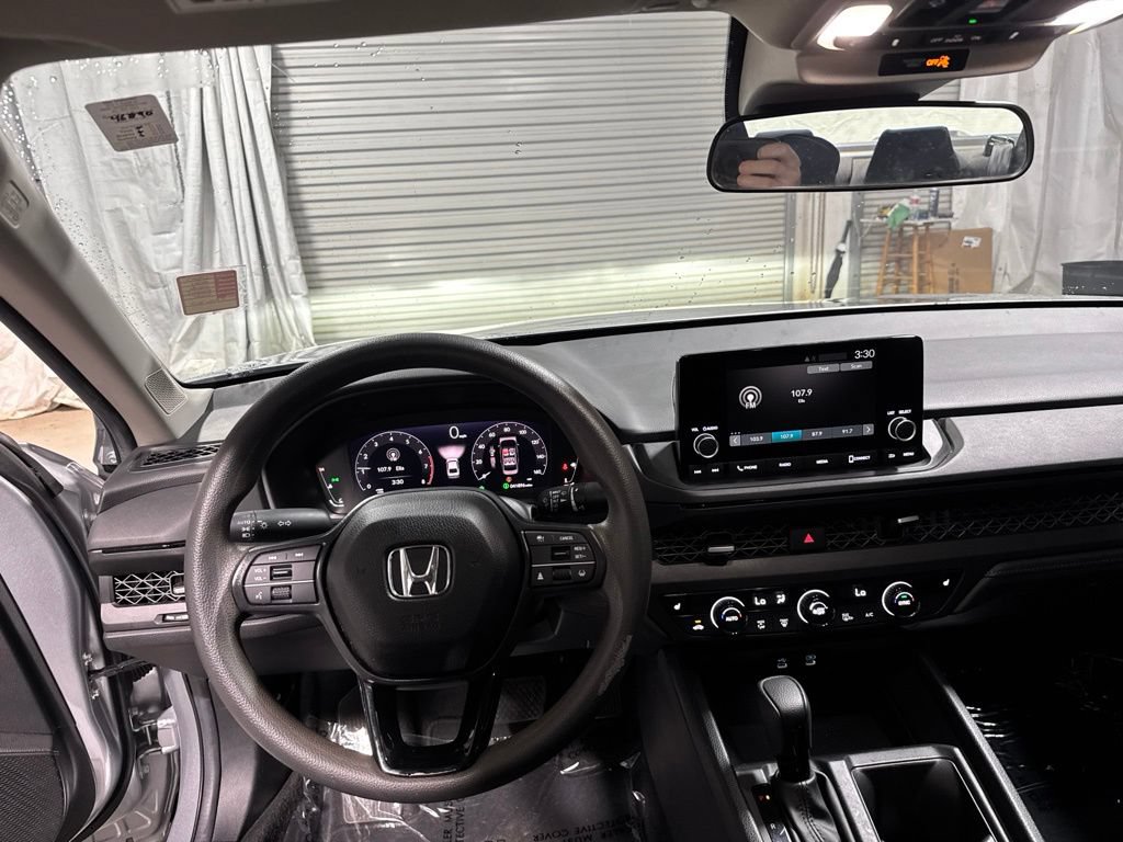 Used 2024 Honda Accord EX image 17
