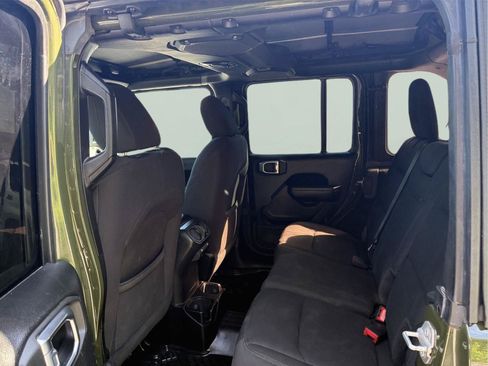 Used 2022 Jeep Wrangler Unlimited Sport AWD/4WD image 12