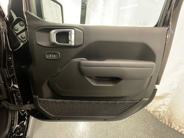 New 2026 Jeep Gladiator Mojave AWD/4WD image 22