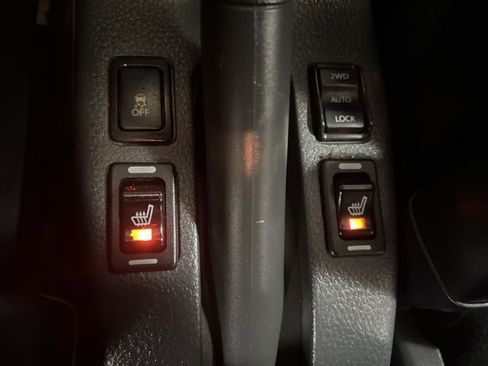 Used 2013 Suzuki SX4 Premium AWD/4WD image 23
