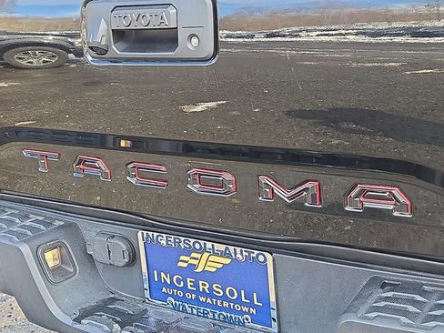 Used 2019 Toyota Tacoma SR5 image 29